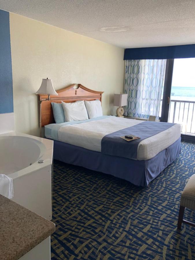 King Suite spa bath Oceanfront Private Balcony