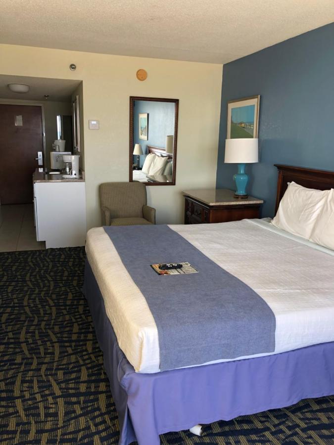 King Room Oceanfront Private Balcony
