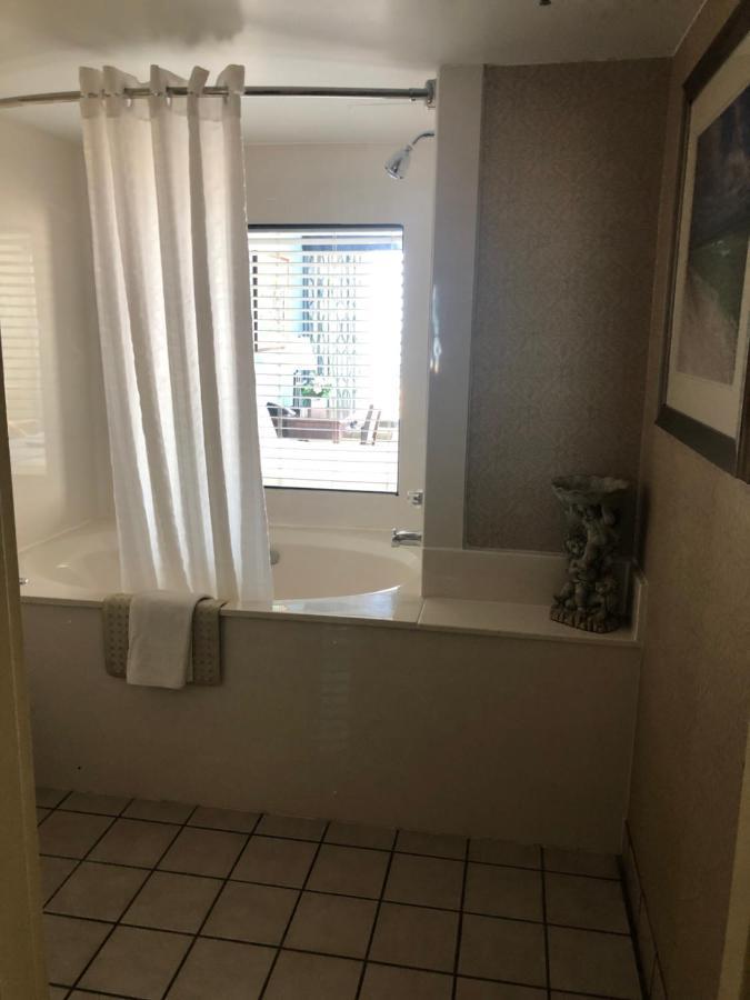 Queen Room Spa Bath Oceanfront Private Balcony
