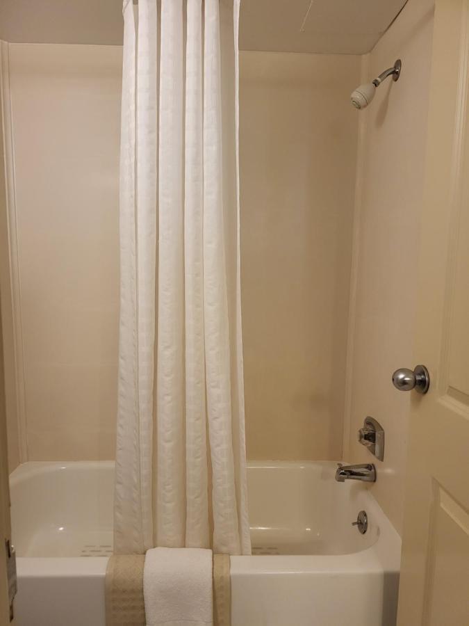 Standard room Two Double Beds Oceanfront Private Balcony