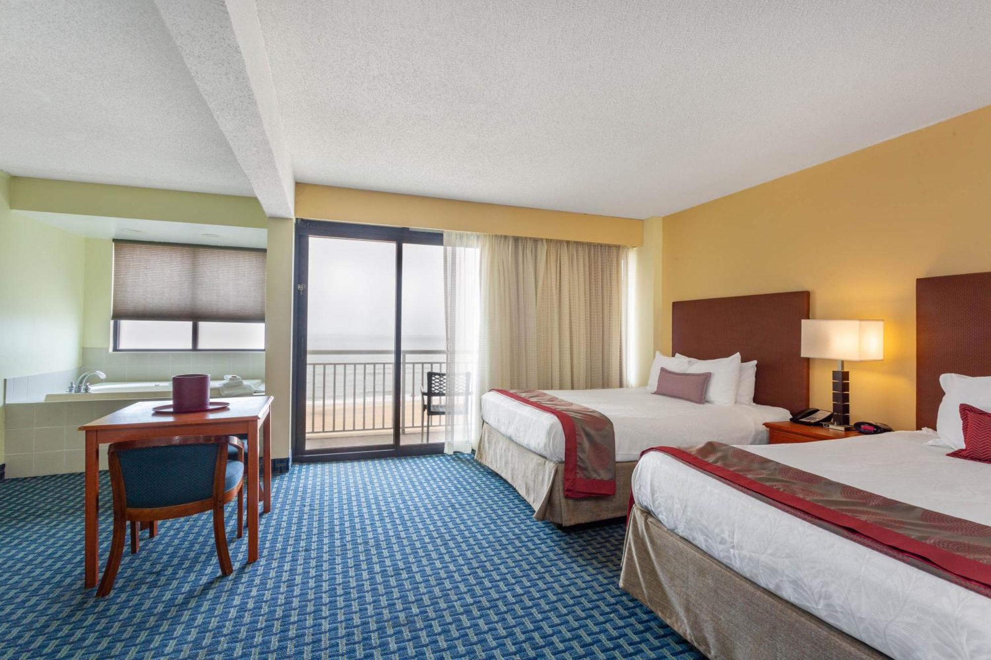 Double Room Oceanfront View Mobility Accessible Roll Shower or Non-Smoking