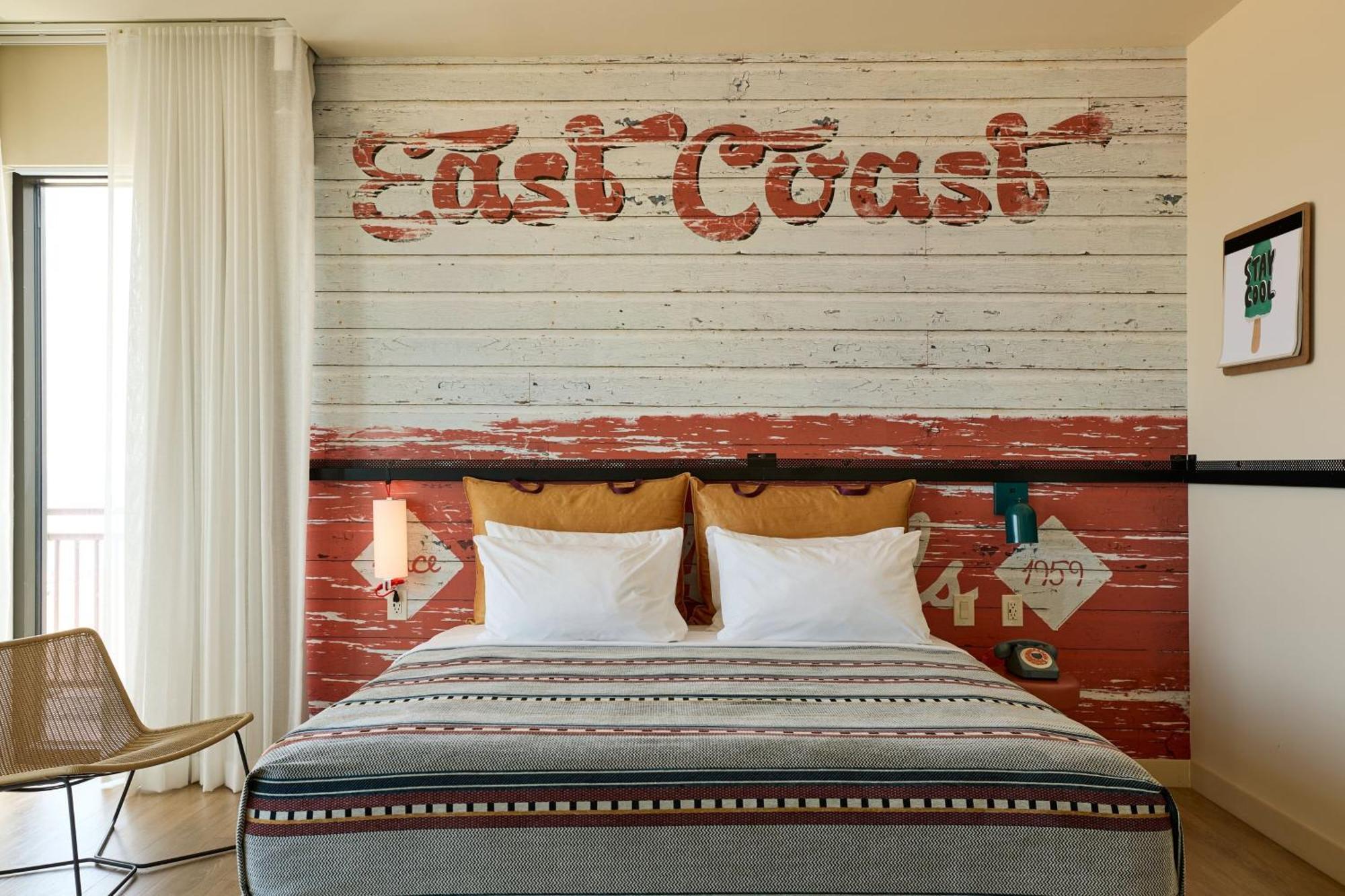 Larger Studio King Bed Oceanfront View Roll Shower Sofa Bed Mobility Access or Hearing Accessible