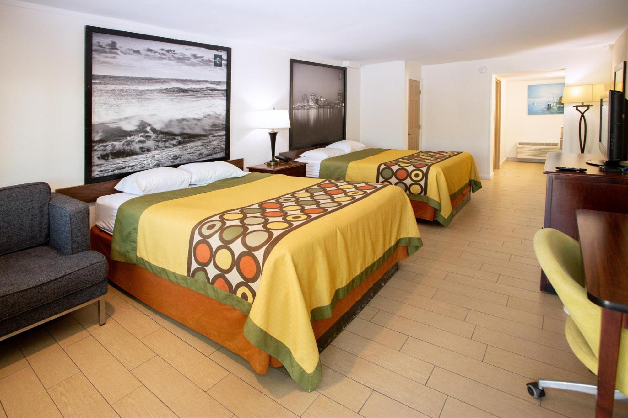 Deluxe Queen Room Two Queen Beds Non-Smoking Pool View