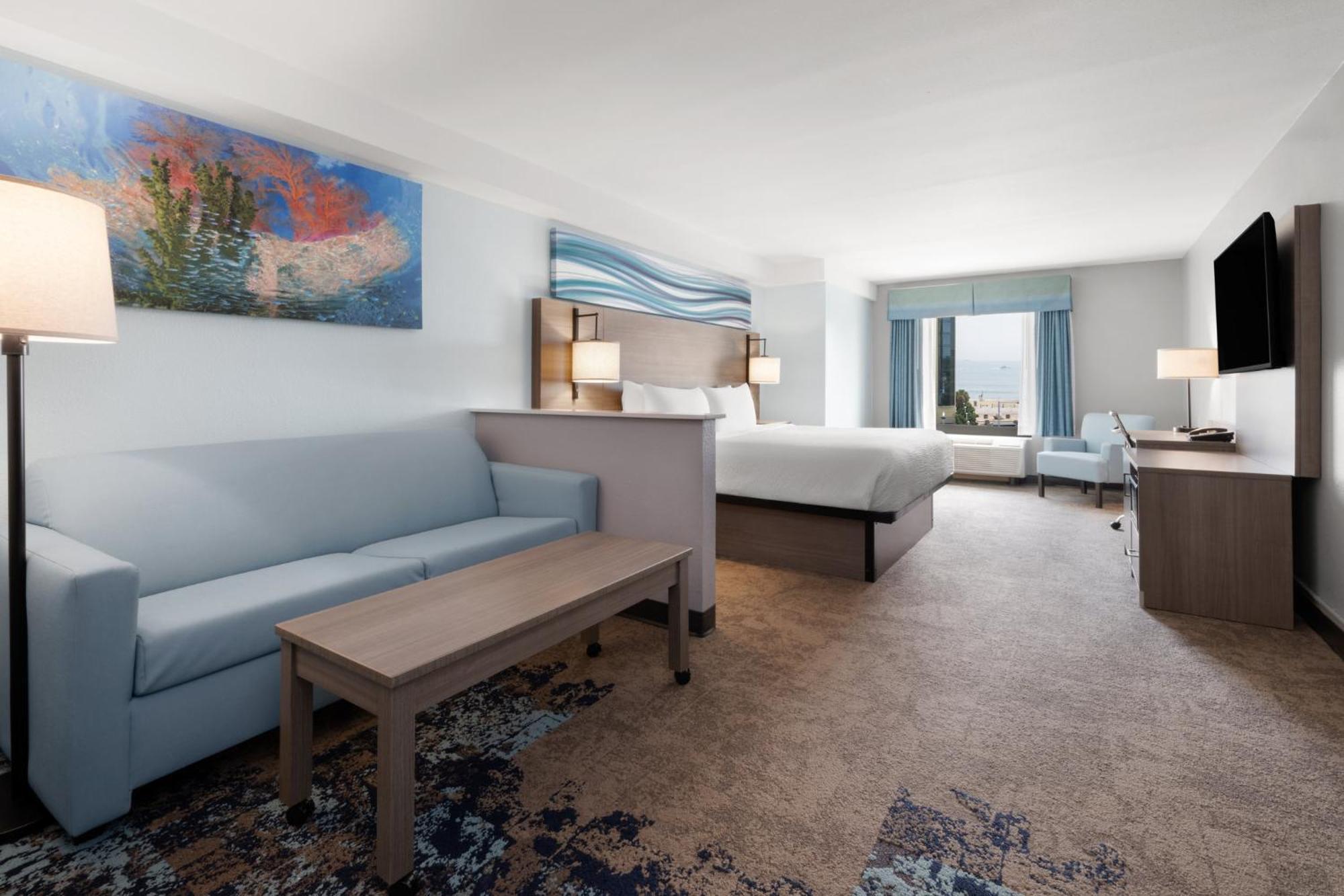 Standard King Room Sofa Bed Partial Ocean View