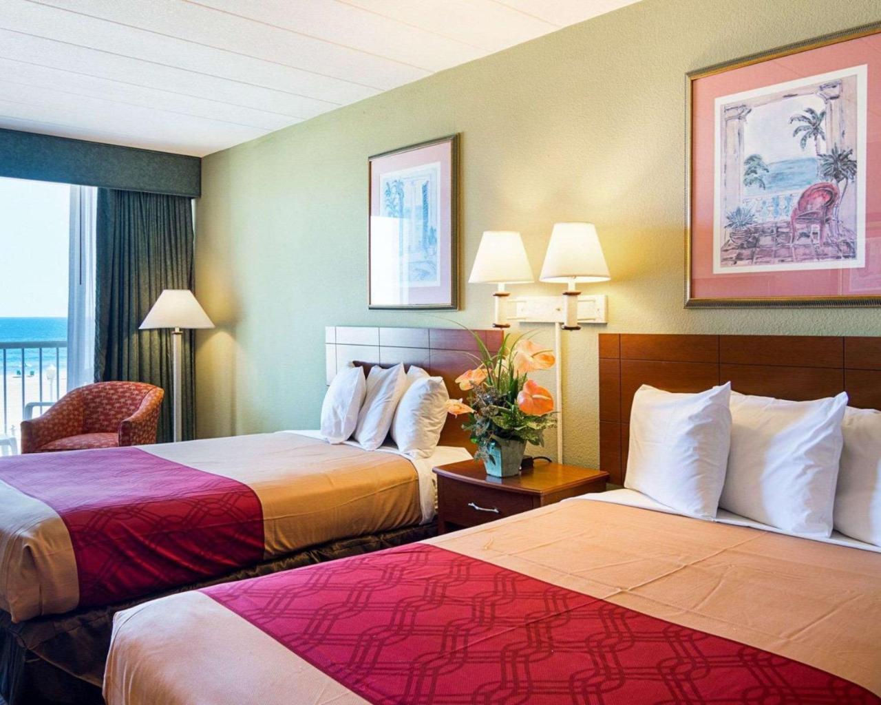 Two double beds - Ocean Front - Private Balcony,743162137:JPEG