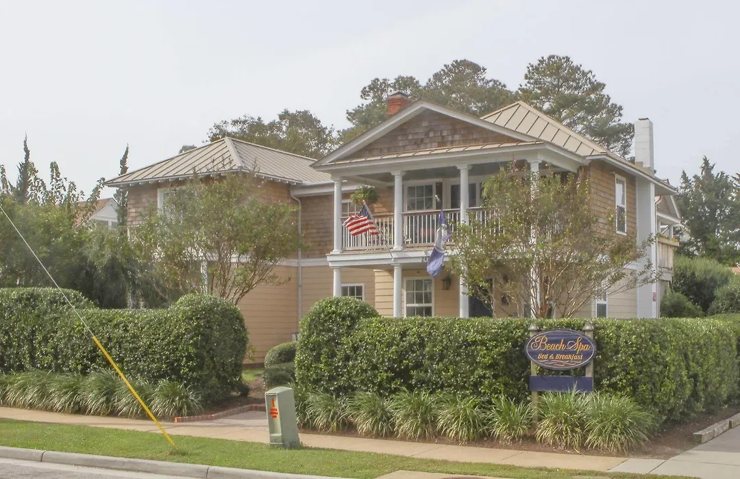 Beach Spa Bed & Breakfast-1