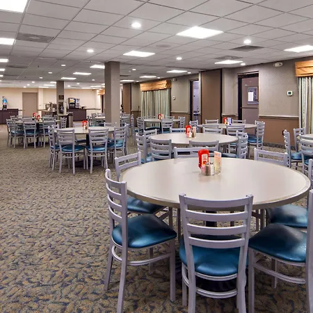 Ramada By Wyndham Virginia Beach-2