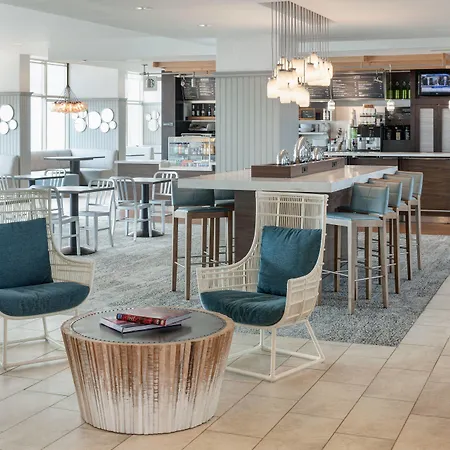 Courtyard By Marriott Virginia Beach Oceanfront North 37Th Street-2