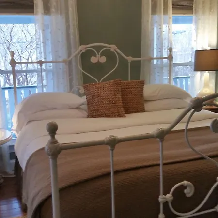 Barclay Cottage Bed And Breakfast-2