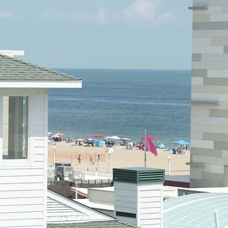 Howard Johnson By Wyndham Virginia Beach At The Beach-2