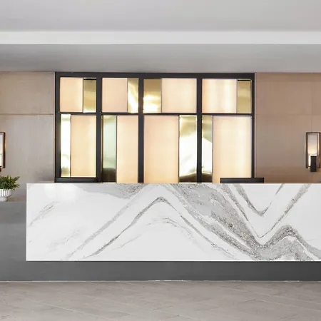 Delta Hotels By Marriott™ Virginia Beach Waterfront Suites-2
