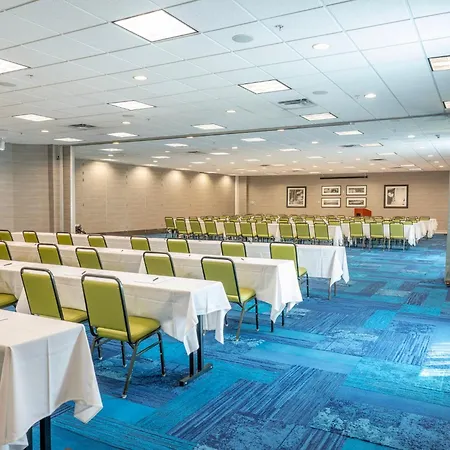 Holiday Inn & Suites Virginia Beach - North Beach By Ihg-2