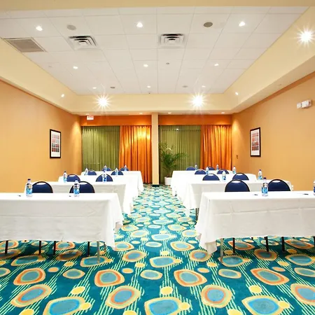 Holiday Inn Express & Suites Va Beach Oceanfront By Ihg-3