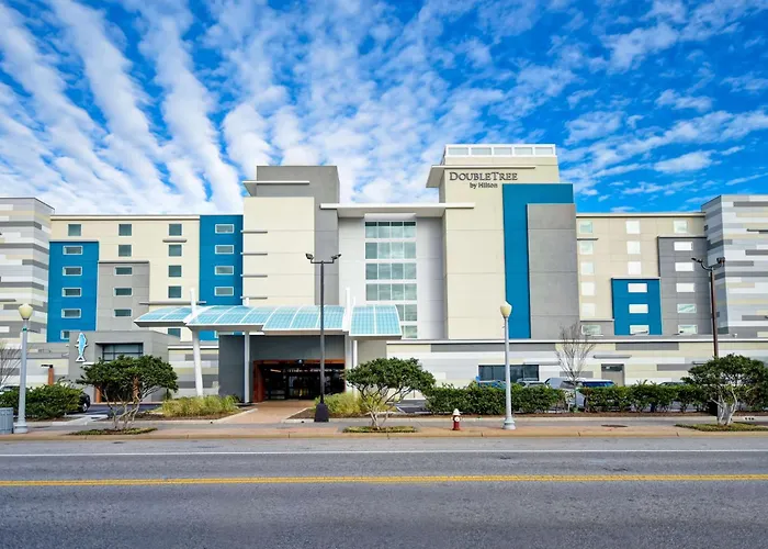 Virginia Beach HotelsDoubletree By Hilton Oceanfront