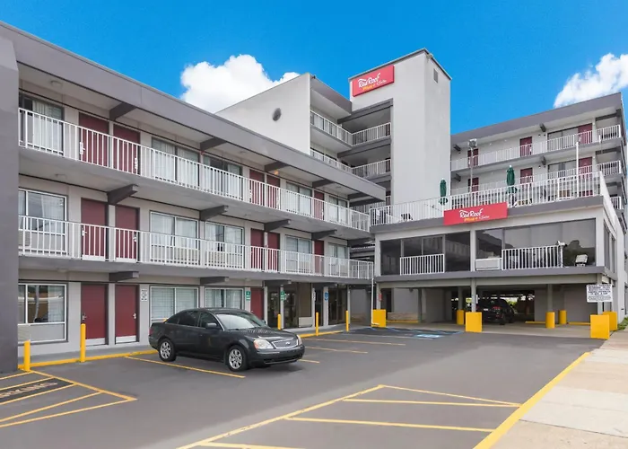 Red Roof Inn Plus & Suites Virginia Beach - Seaside