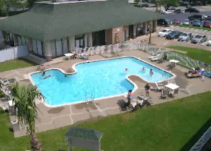 Ambassadors Inn & Suites Virginia Beach