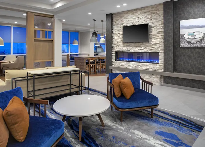 Fairfield Inn & Suites By Marriott Virginia Beach Oceanfront