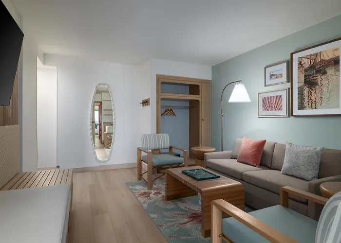 Holiday Inn & Suites Virginia Beach - North Beach By Ihg